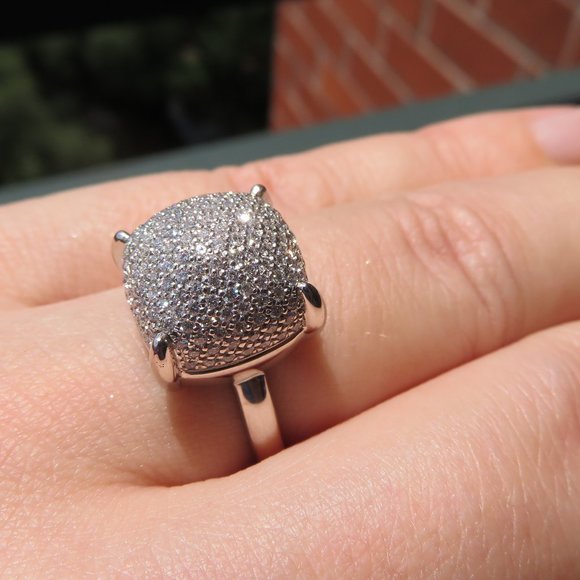 Tiffany & Co 18K White Gold Diamond Sugar Stack Ring - Picture 4 of 17